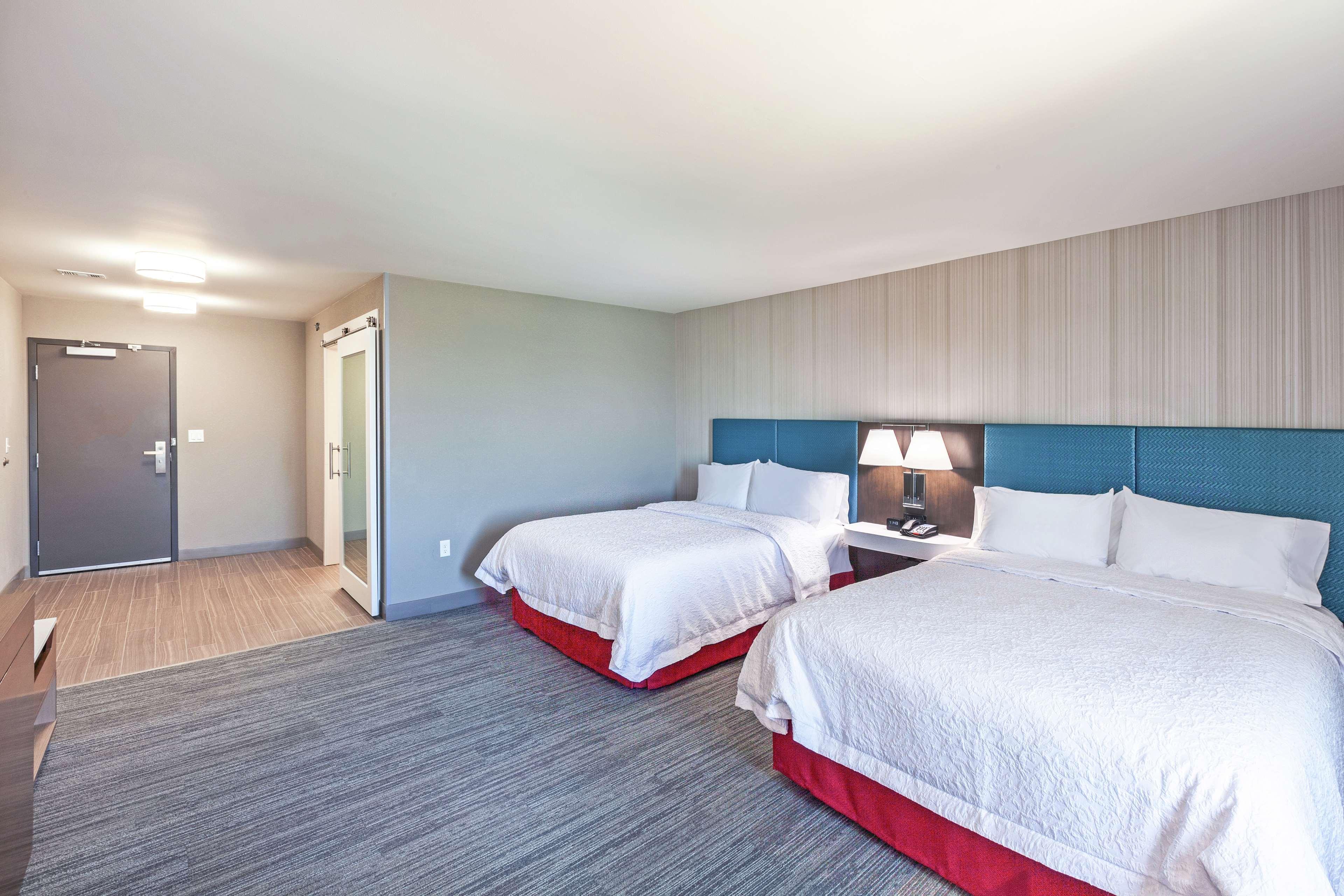 Hampton Inn Gardner Extérieur photo