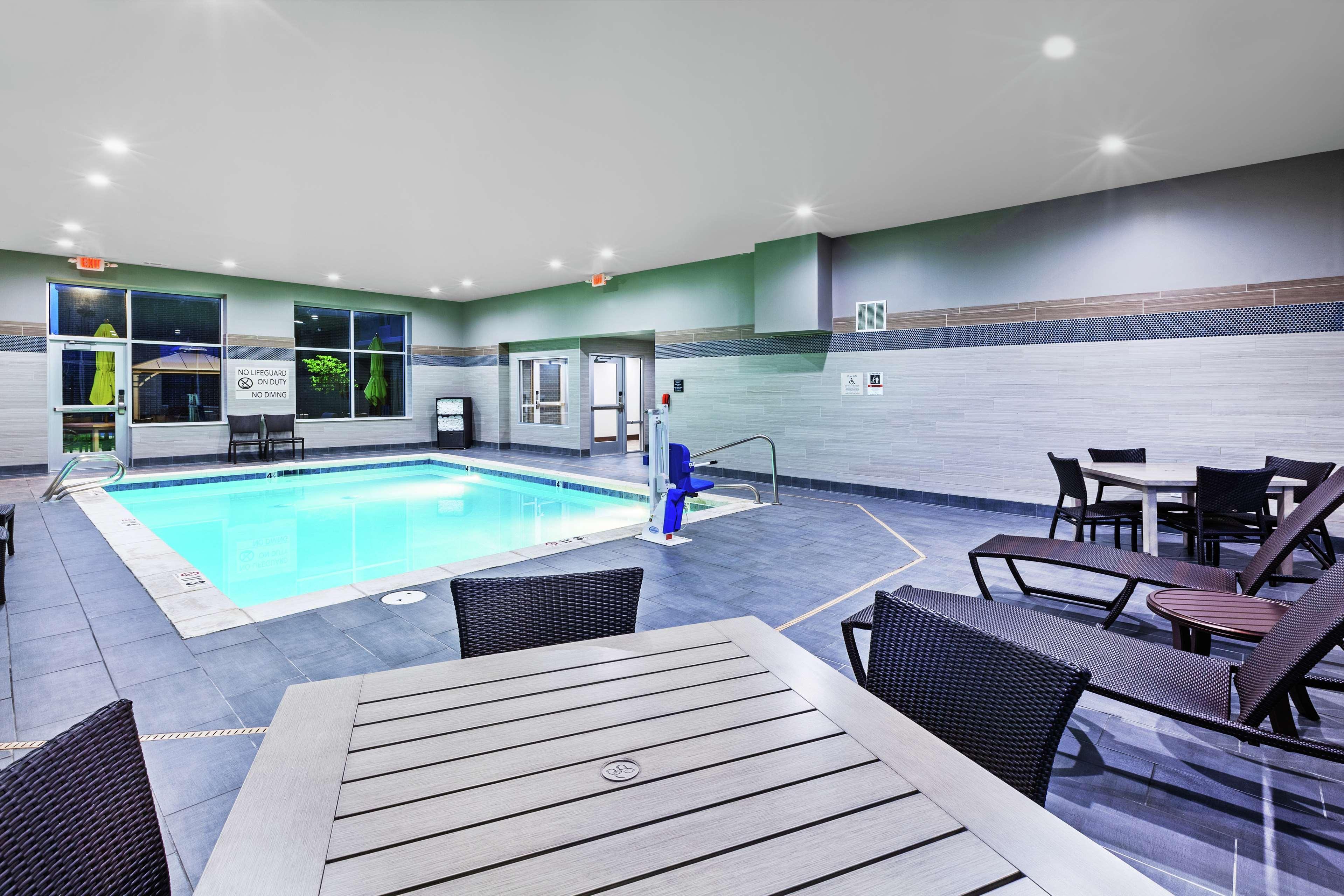 Hampton Inn Gardner Extérieur photo