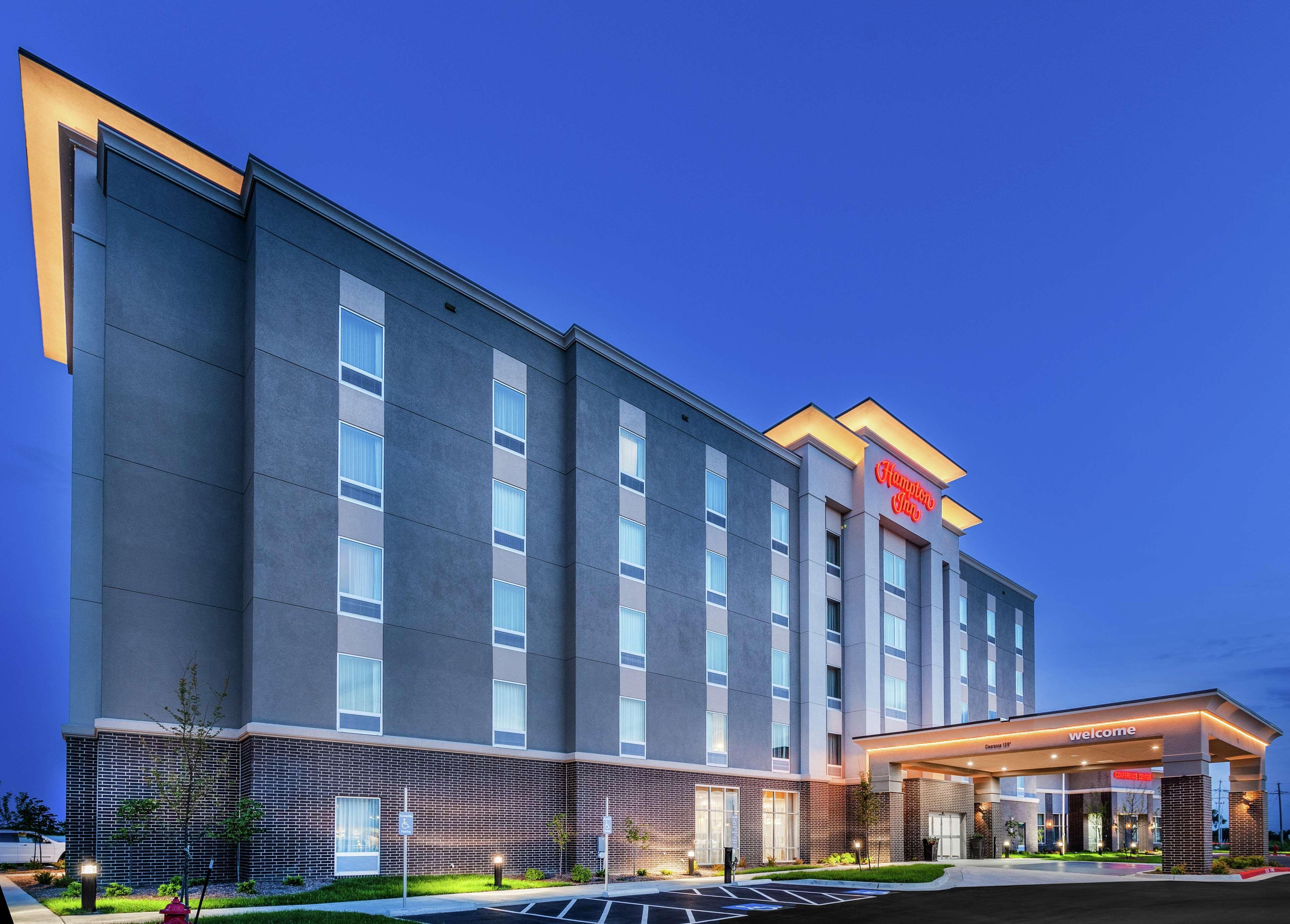 Hampton Inn Gardner Extérieur photo